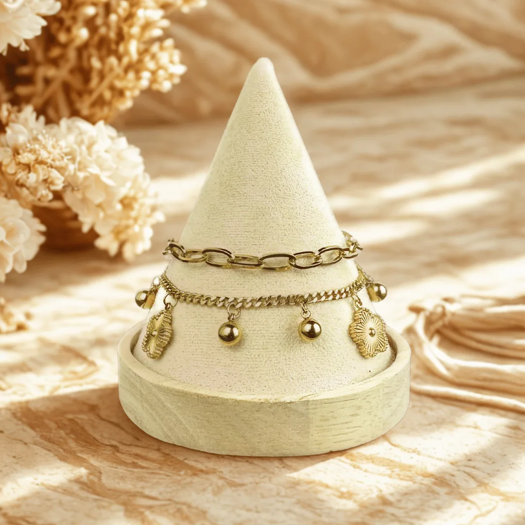 Bracelet Double Chaîne Trèfles & Perles Dorées – Style Superposé en Acier Inoxydable (Ajustable) – Image 1
