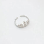 Bague femme argentée motif couronne brillante chic – Image 2