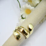 Bague femme dorée ouverte effet ruban large tendance – Image 2