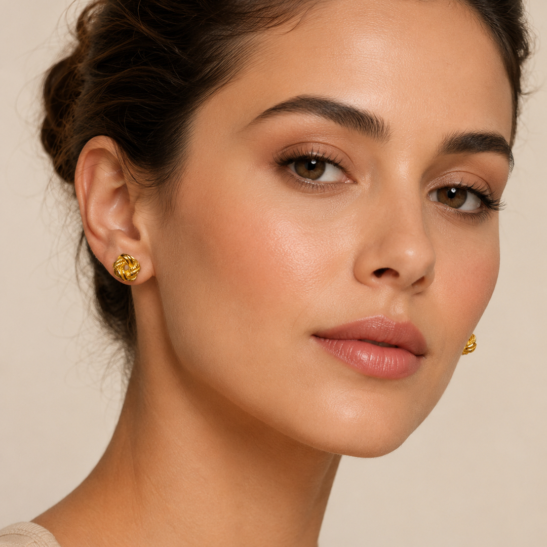 LV-BO-56 Boucles d’oreilles clous nœud doré torsadé chic femme – Image 1