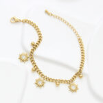 Bracelet doré femme maille gourmette charms soleil