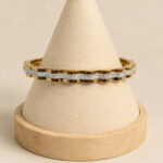 Bracelet jonc doré femme détails ondulés brillants – Image 2