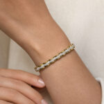 Bracelet jonc doré femme détails ondulés brillants