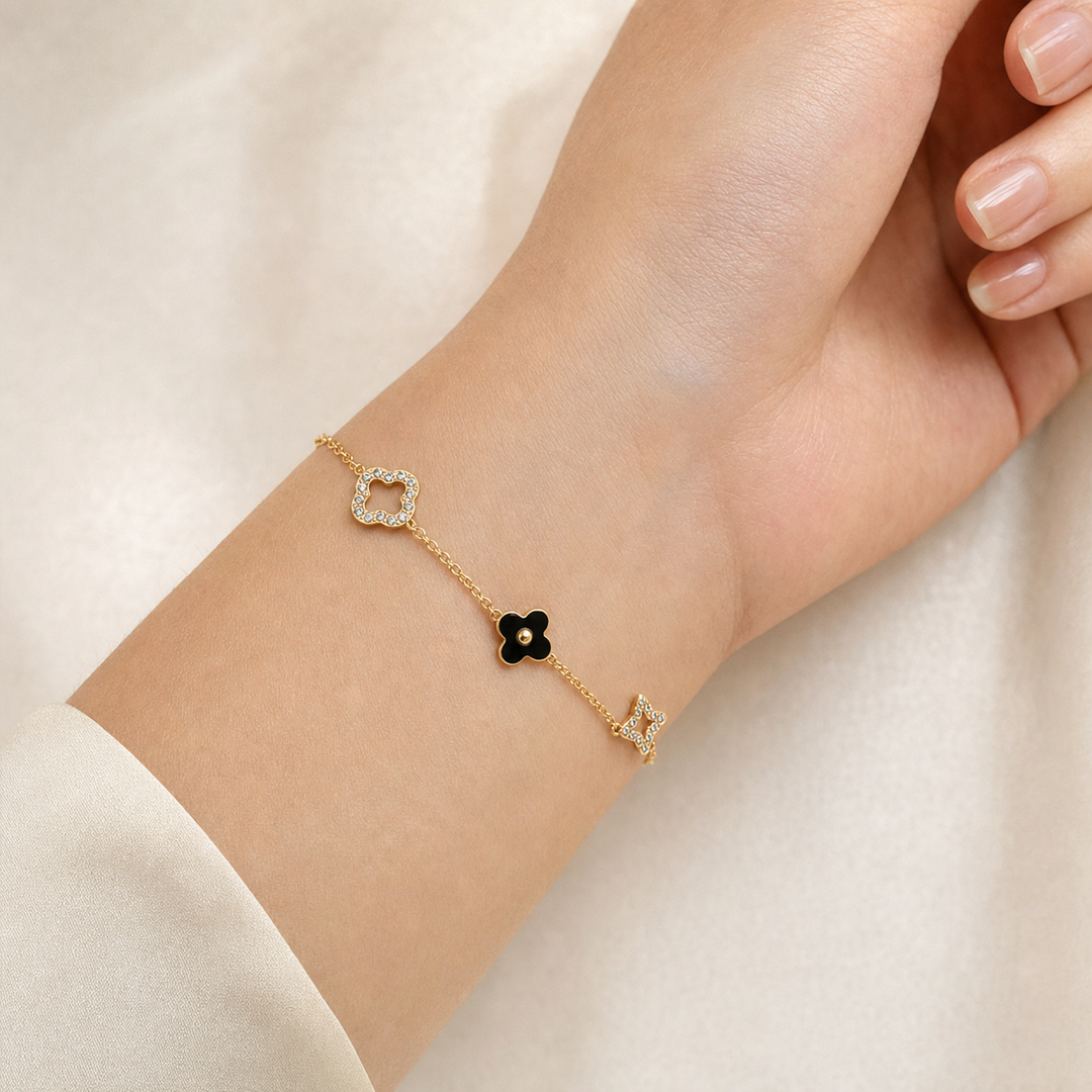 LV-BR-86 Bracelet doré femme trèfle noir et détails scintillants – Image 1