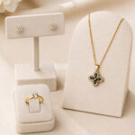 Coffret parure dorée montre et bijoux noirs femme chic – Image 5
