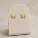 Parure dorée femme collier papillon ajouré élégant – Image 5