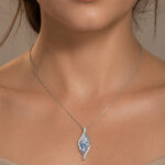Parure argentée collier pendentif bleu et créoles femme – Image 2