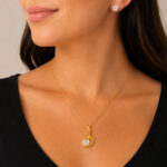 Parure dorée collier goutte et puces cœur brillantes femme