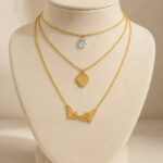 Parure dorée collier multirang Smile et cœurs femme – Image 3