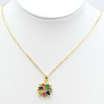 Collier doré femme pendentif fleur multicolore chic – Image 3