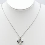 Collier argenté femme pendentif cœur fleuri blanc chic