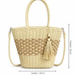 Sac panier femme beige et camel effet tressé avec pompon – Image 5